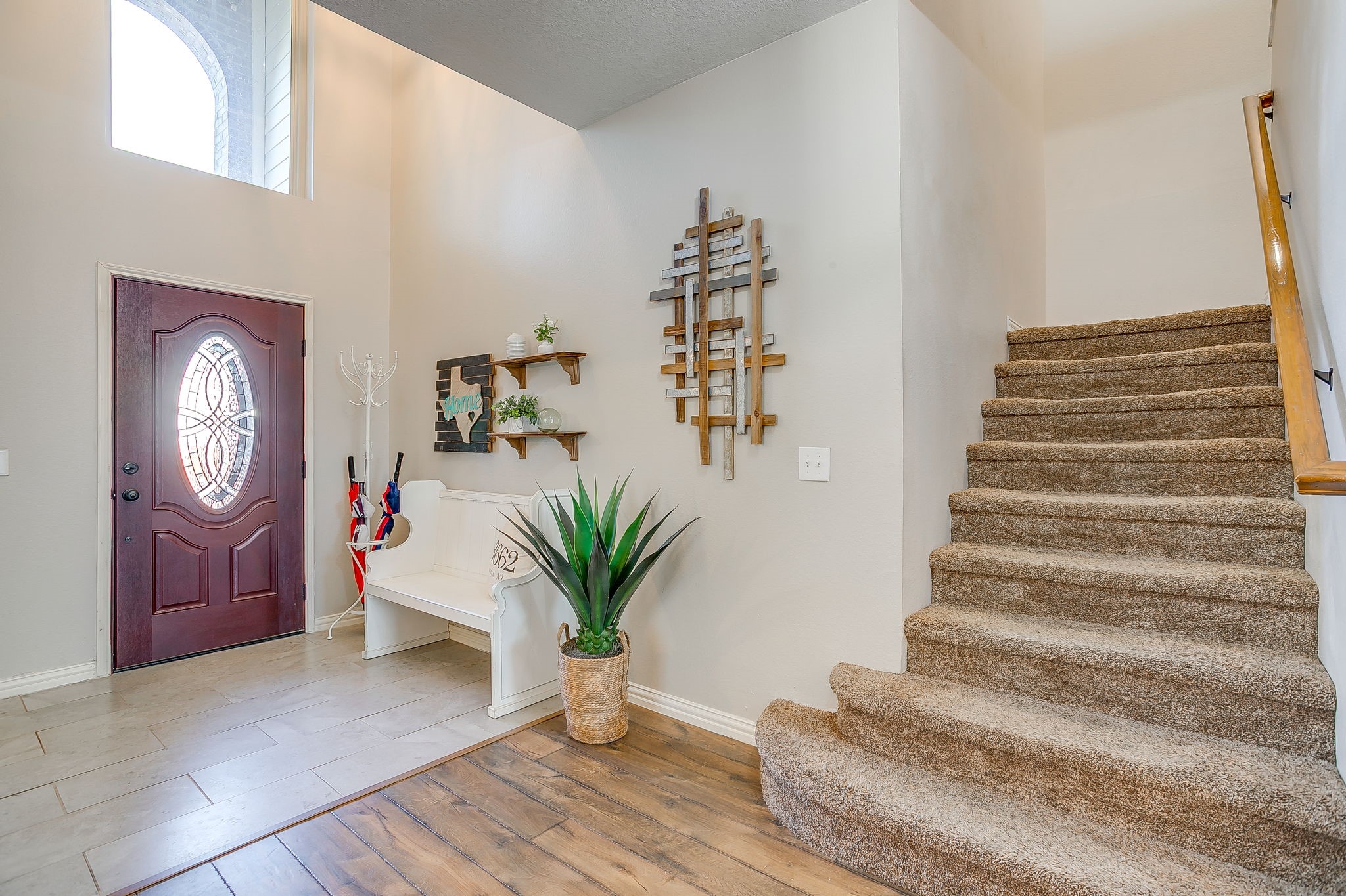 Property photo 04 of 4812 Parkmount Drive Fort, Worth, TX 76137 | MLS #21136533