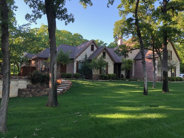 Property photo 01 of 4770 Hidden Oaks Circle, Aubrey, TX 76227 | MLS #21136607