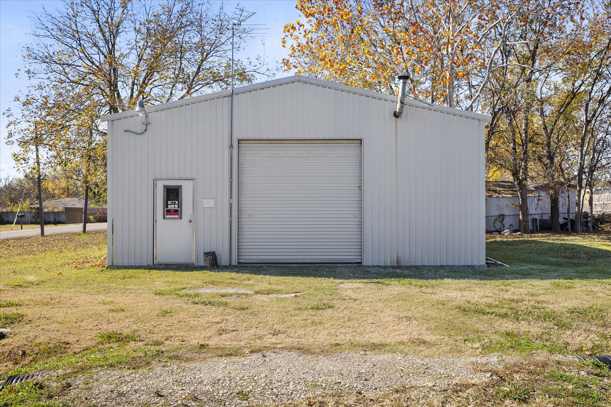 715 E 10TH Street, Kemp, TX, 75143