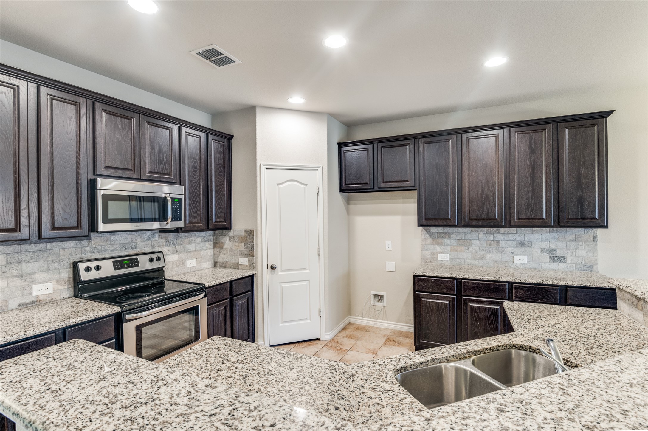 8023 Vista Hill Lane, Dallas, TX, 75249