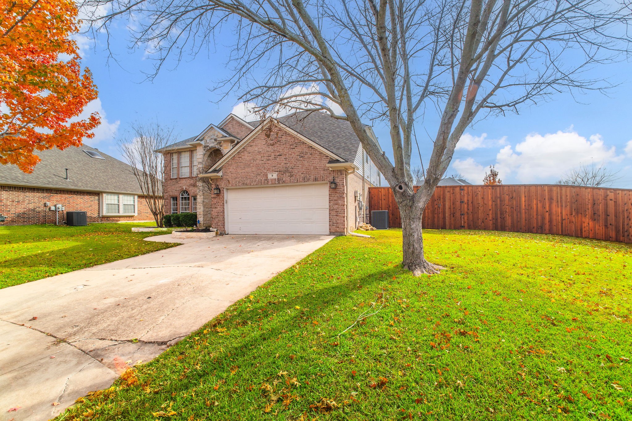 Property photo 03 of 9 Losana Court, Mansfield, TX 76063 | MLS #21137479