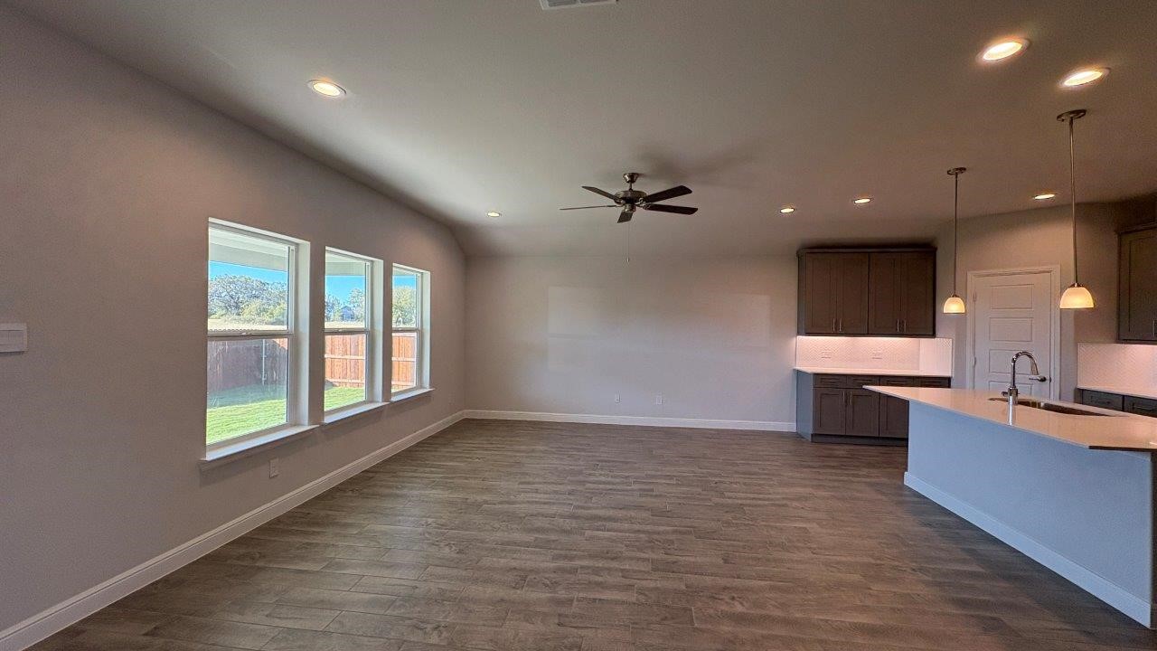 4207 CORNERSTONE Circle, Granbury, TX, 76048