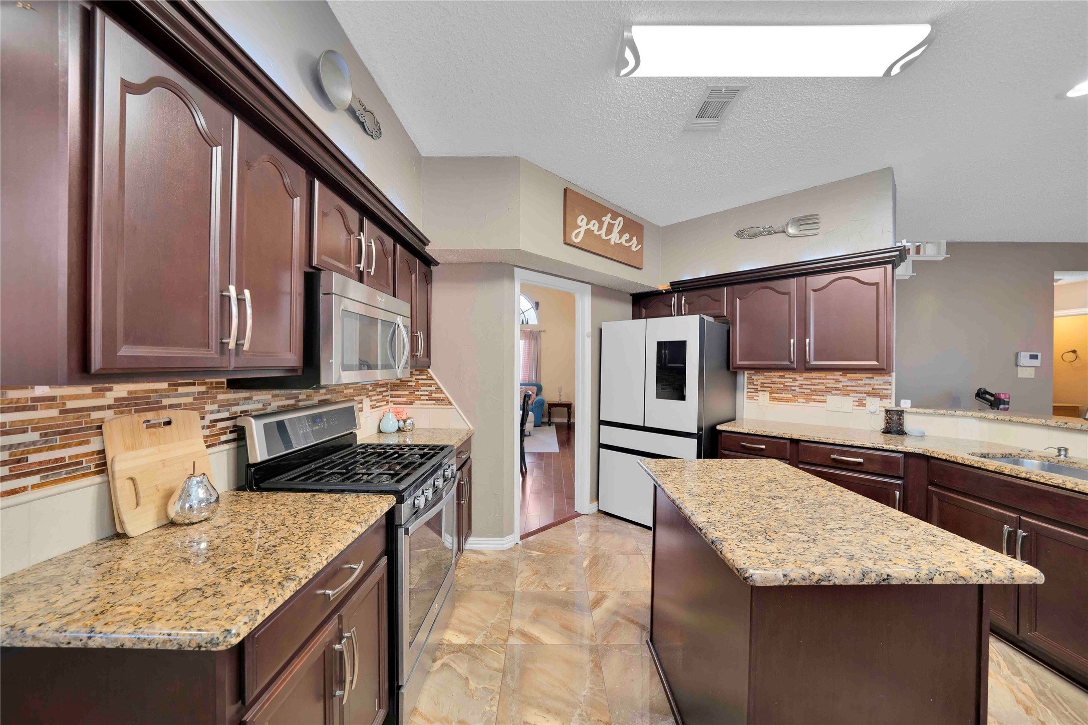 9352 Riverwalk Lane, Irving, TX, 75063