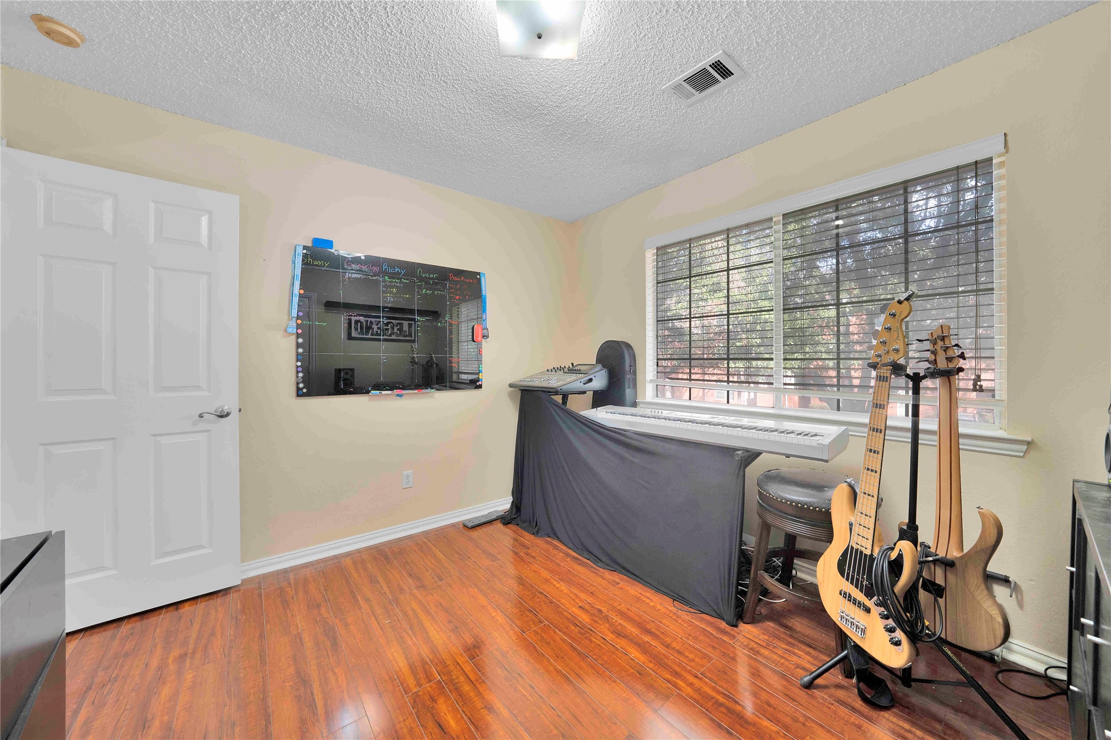 9352 Riverwalk Lane, Irving, TX, 75063
