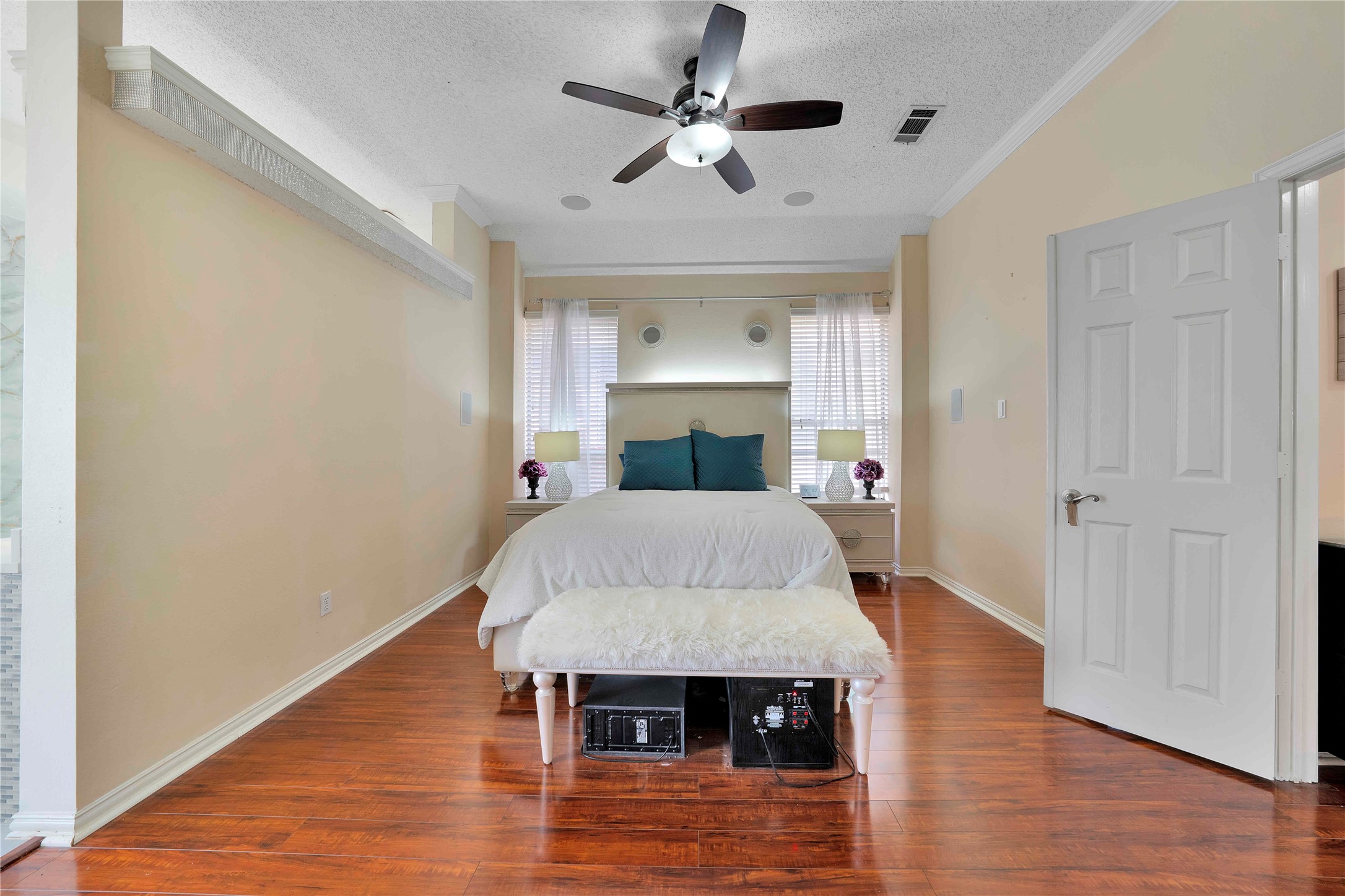 9352 Riverwalk Lane, Irving, TX, 75063