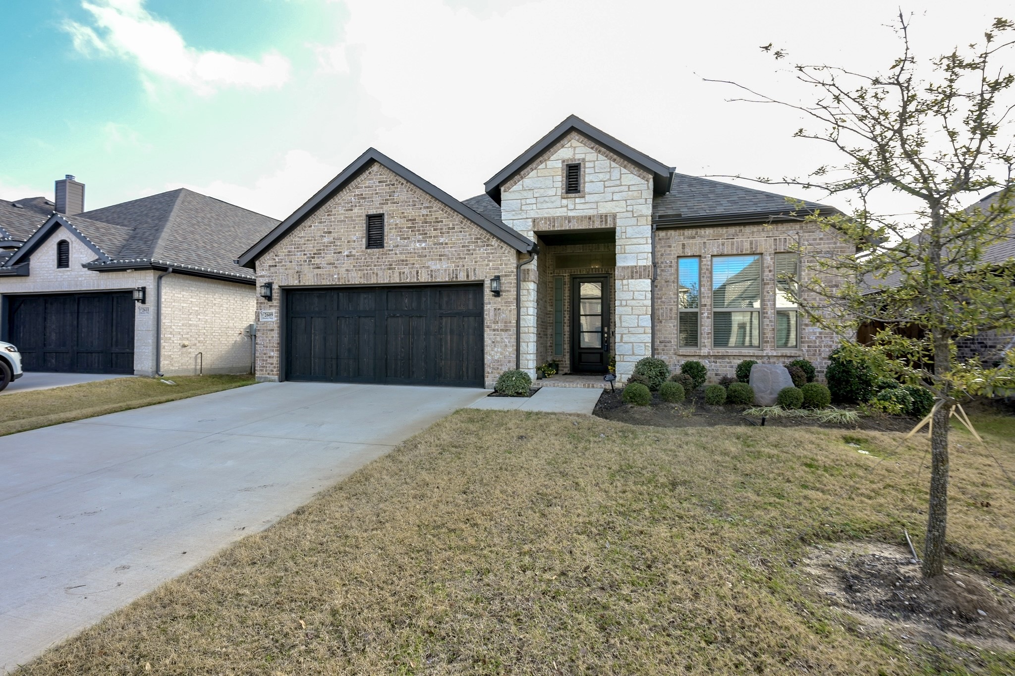 Property photo 03 of 2609 Henley Way, Mansfield, TX 76084 | MLS #21138570