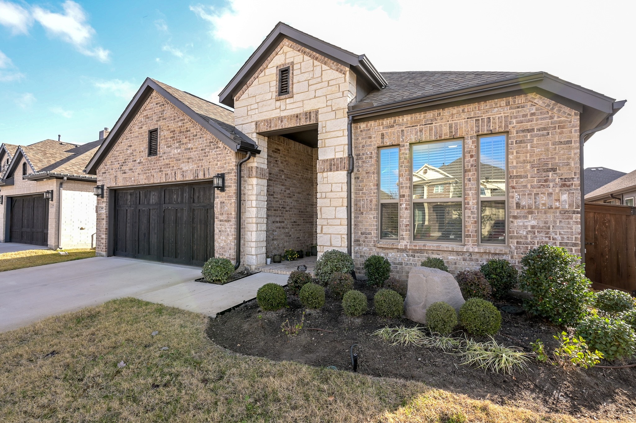 Property photo 04 of 2609 Henley Way, Mansfield, TX 76084 | MLS #21138570