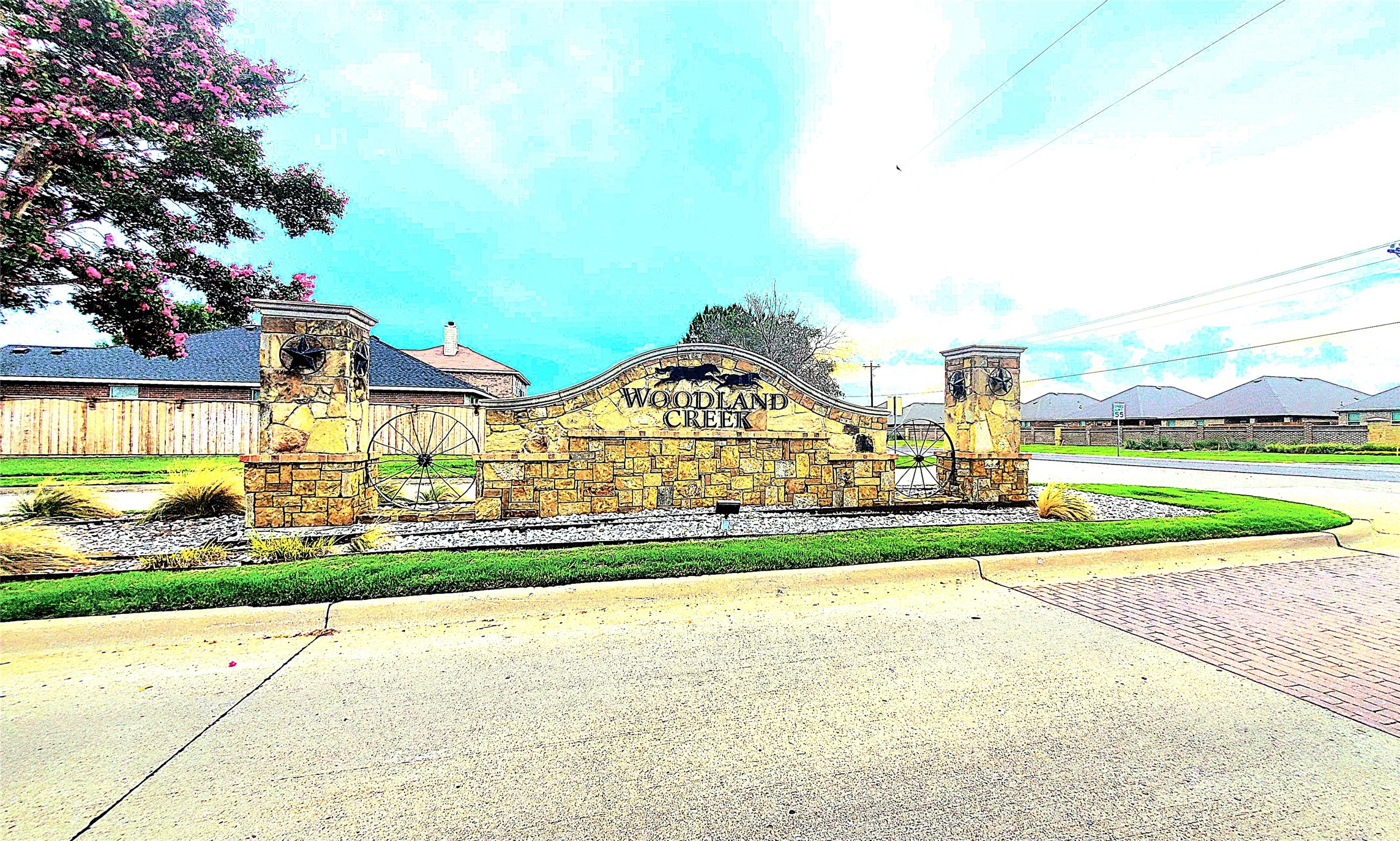 Property photo 02 of 621 Chestnut Court, Royse City, TX 75189 | MLS #21139779