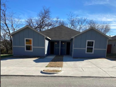 Property photo 01 of 2203 Henry Street UNIT B, Greenville, TX 75401 | MLS #21141233