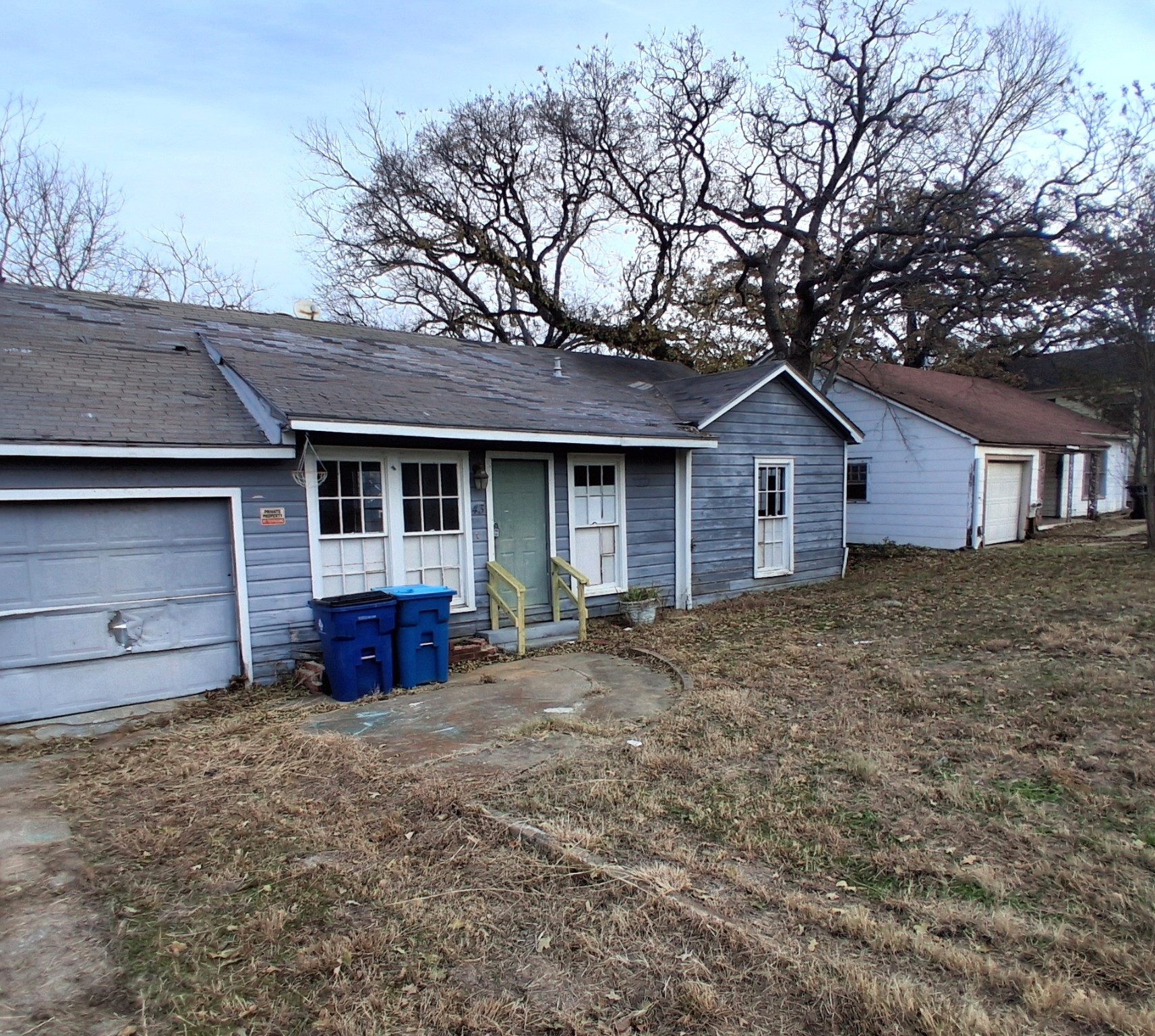 Property photo 02 of 43 W Parnell Street, Denison, TX 75020 | MLS #21141391
