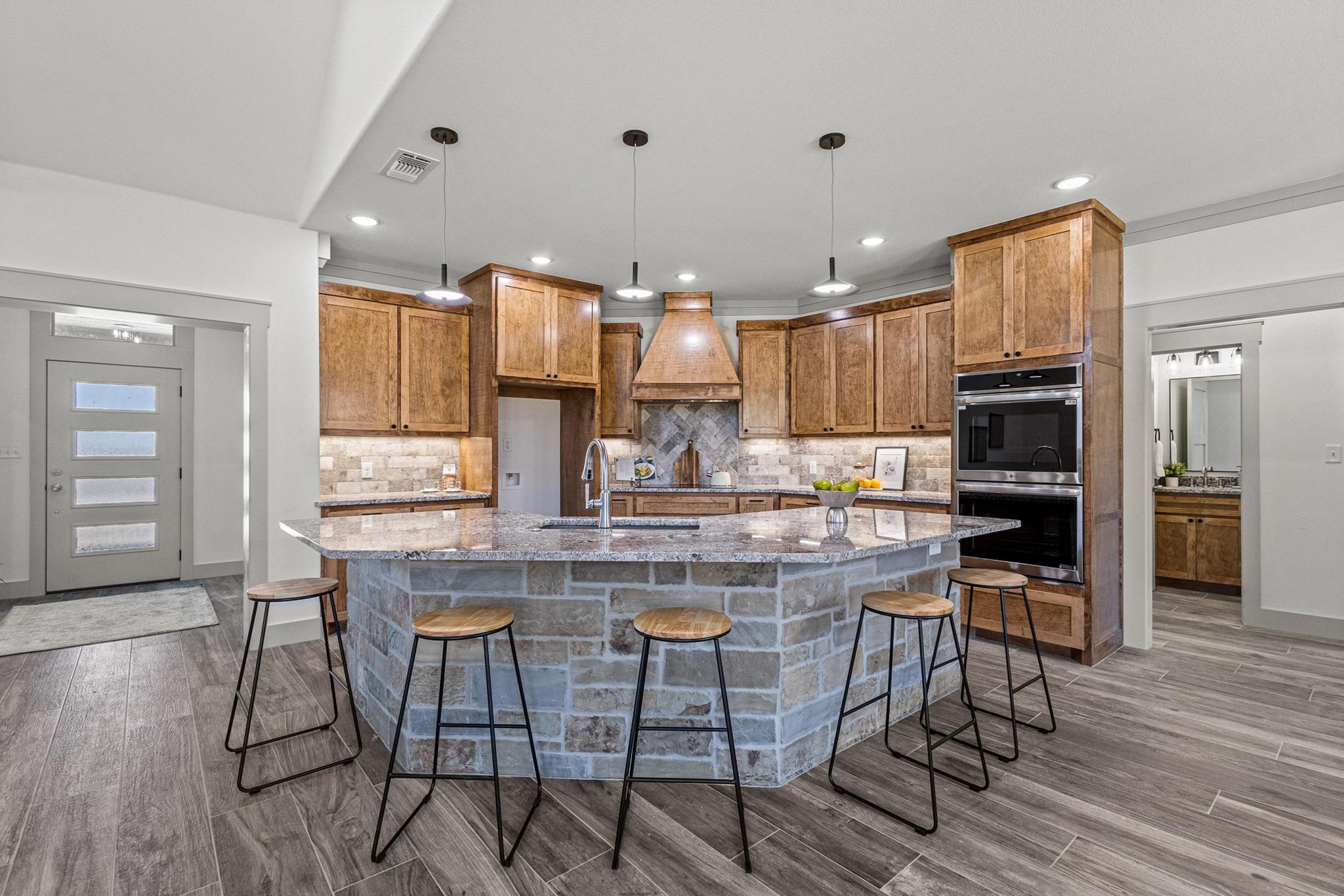 512 Bandera Drive, Howe, TX, 75459