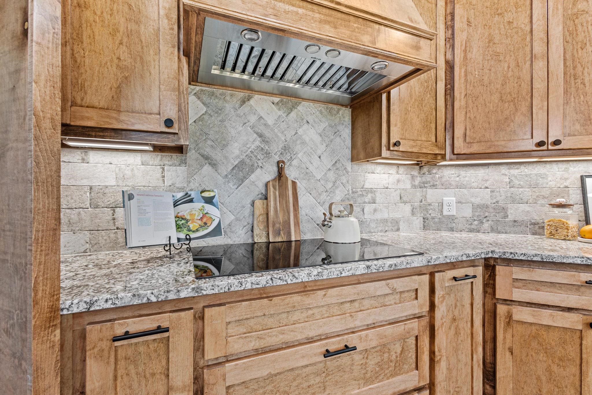 512 Bandera Drive, Howe, TX, 75459