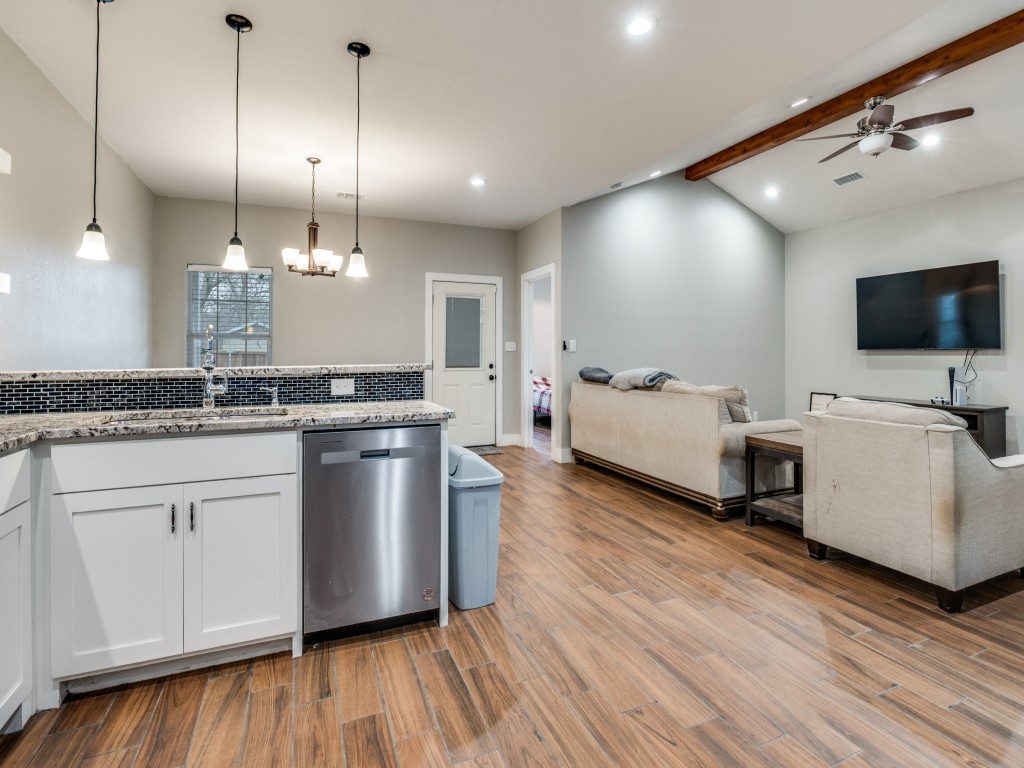 908 E Decatur Street, Ennis, TX, 75119