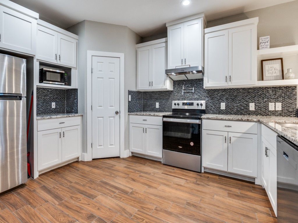 908 E Decatur Street, Ennis, TX, 75119