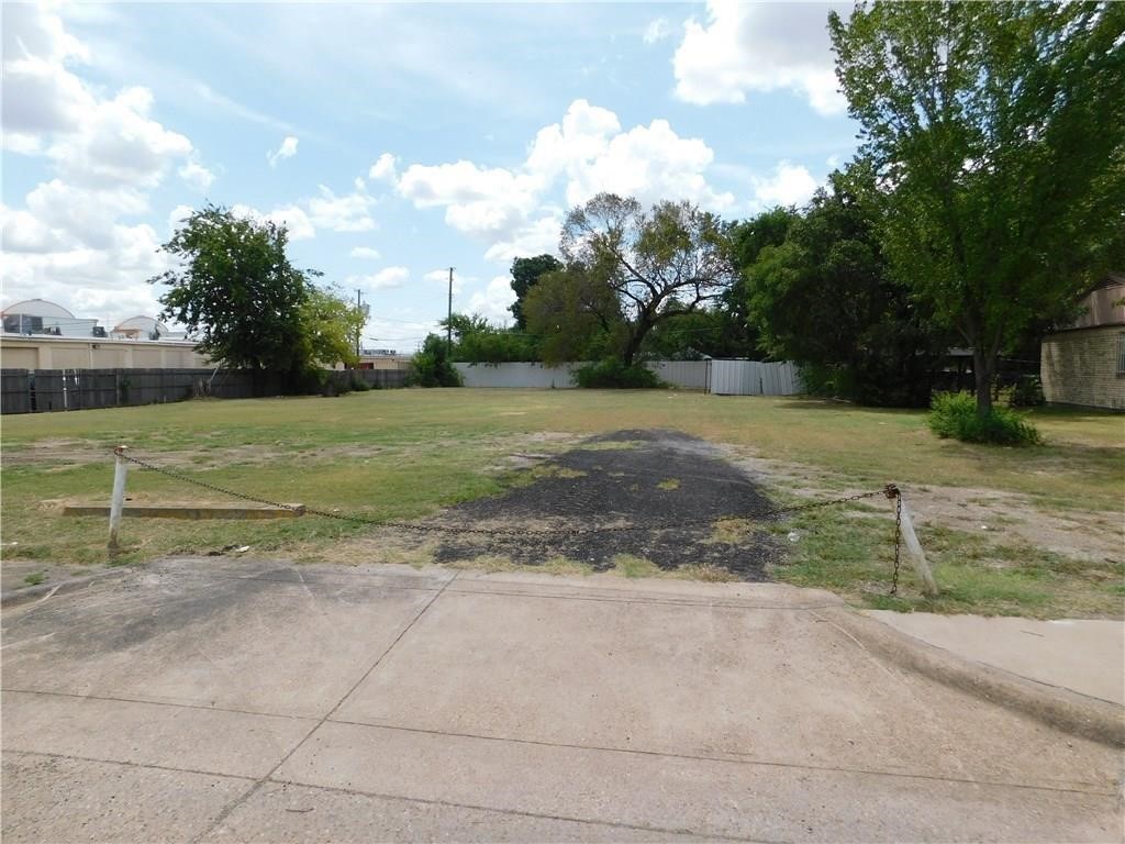 8014 Blossom Lane, Dallas, TX, 75227