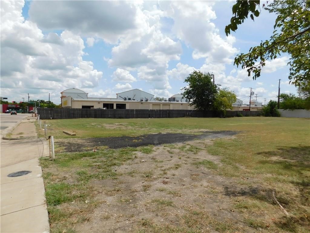 8014 Blossom Lane, Dallas, TX, 75227