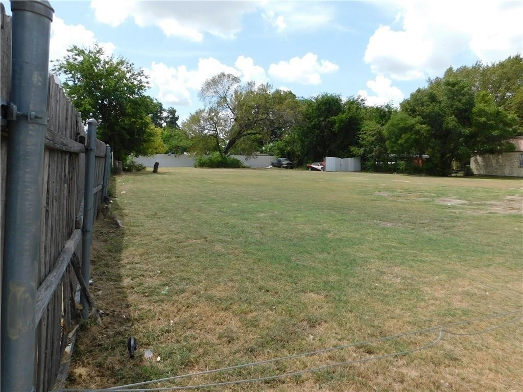 8014 Blossom Lane, Dallas, TX, 75227