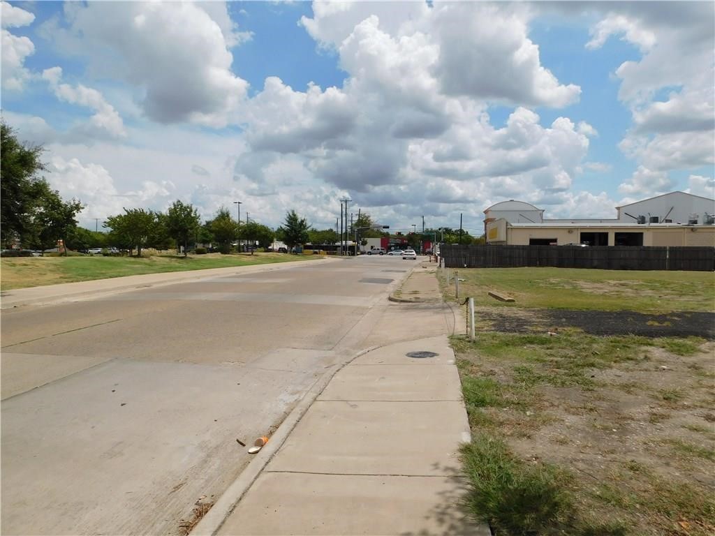 8014 Blossom Lane, Dallas, TX, 75227