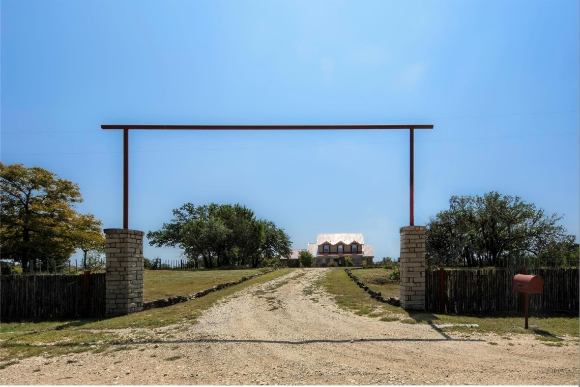 Property photo 01 of 7435 County Road 265, Dublin, TX 76446 | MLS #21143702