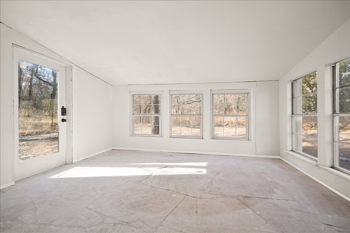 100 Sands Drive, Azle, TX, 76020