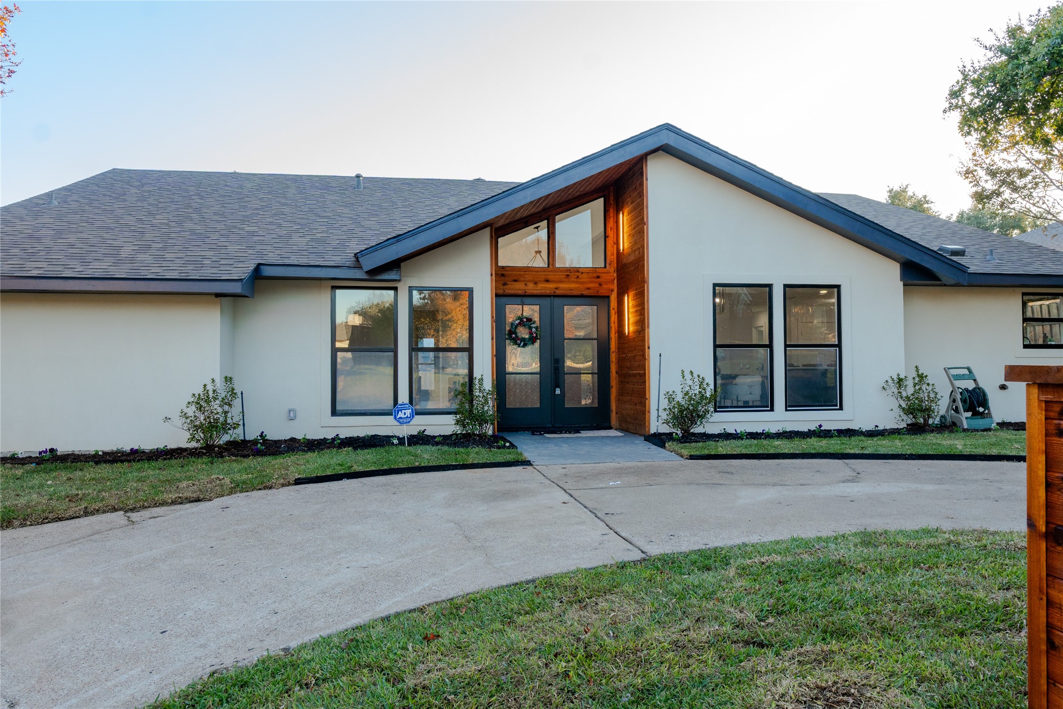 9648 Fallbrook Drive, Dallas, TX, 75243