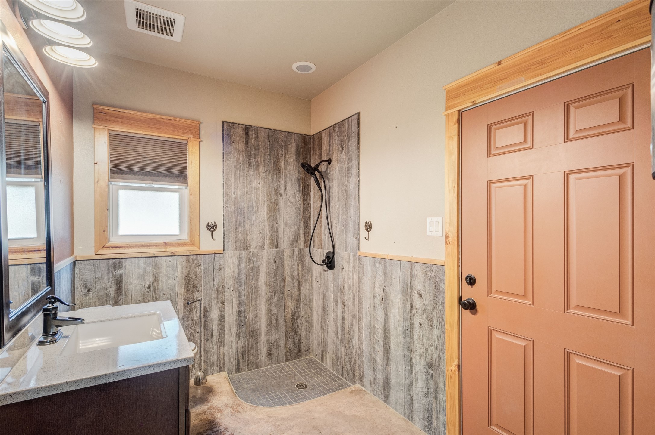 423 HCR 1439, Covington, TX, 76636