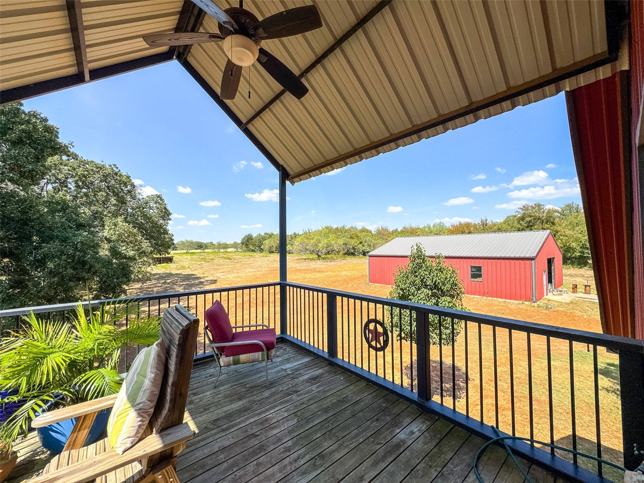423 HCR 1439, Covington, TX, 76636