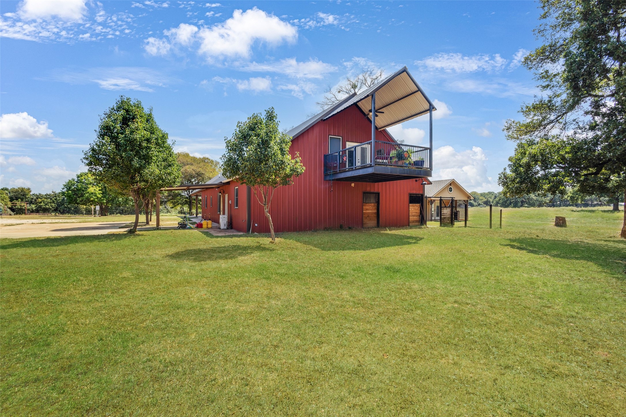 423 HCR 1439, Covington, TX, 76636