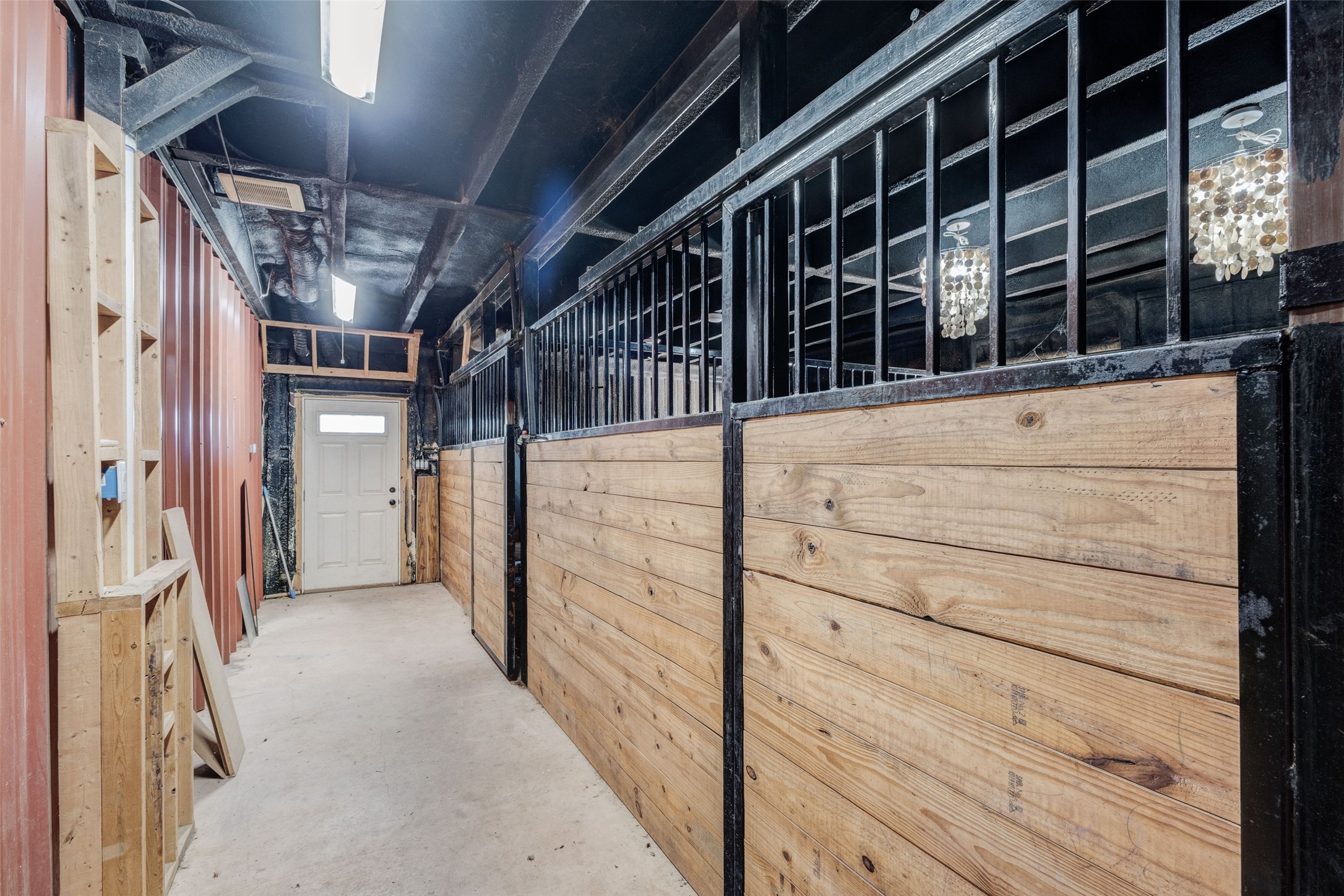 423 HCR 1439, Covington, TX, 76636