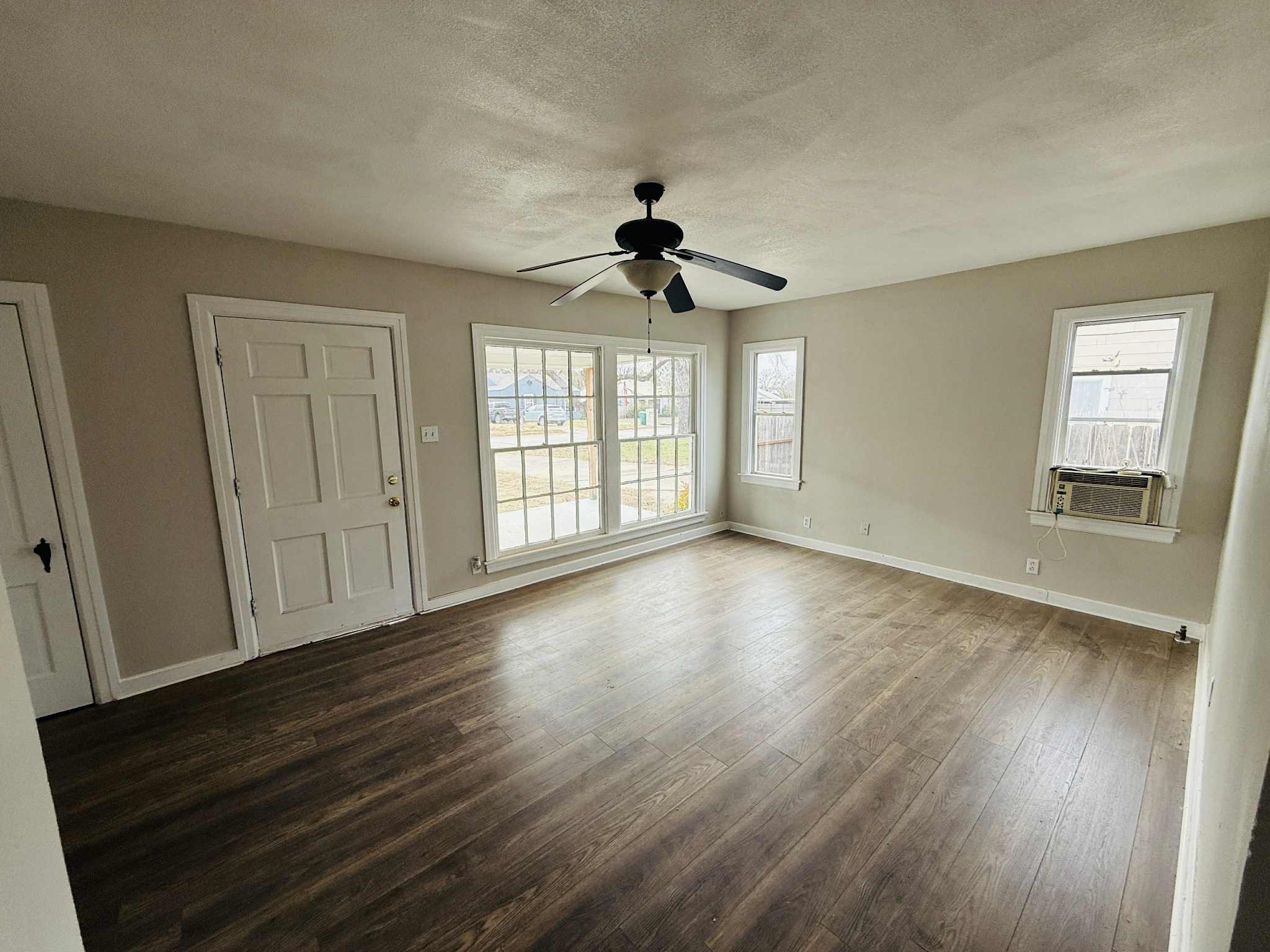 209 Hollywood Street, Coleman, TX, 76834