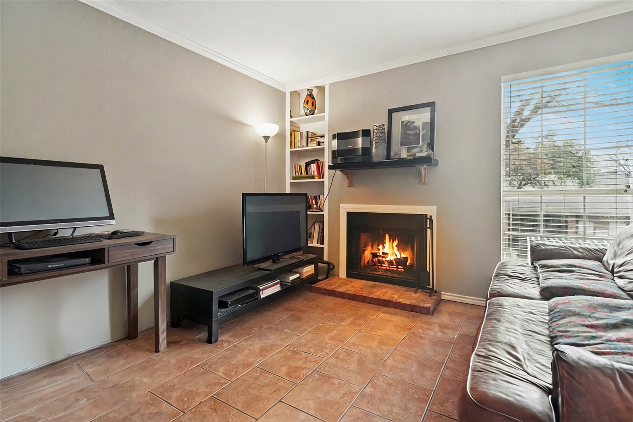 Property photo 01 of 18333 Roehampton Drive UNIT 224, Dallas, TX 75252 | MLS #21145316