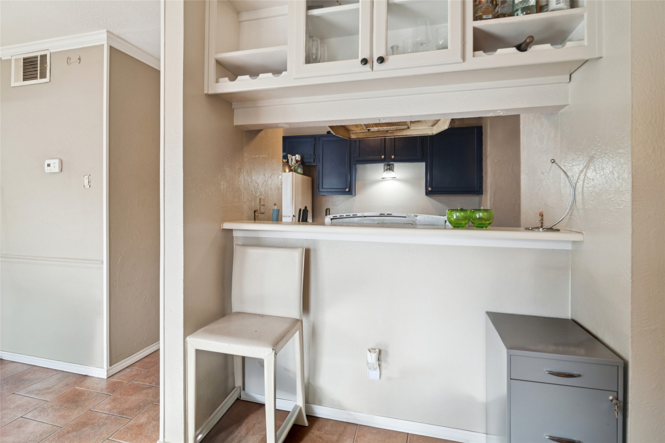 Property photo 02 of 18333 Roehampton Drive UNIT 224, Dallas, TX 75252 | MLS #21145316