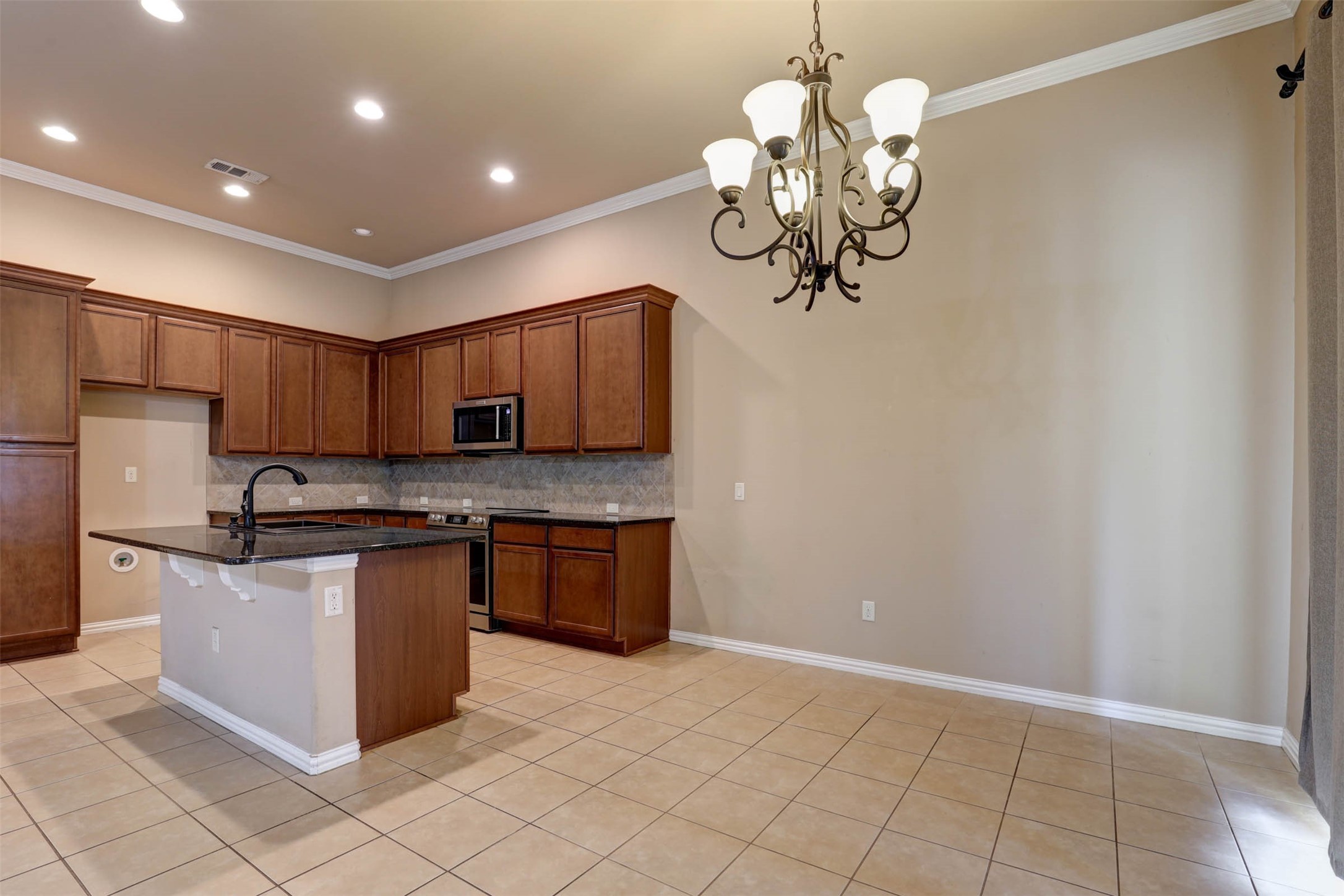 9601 Ravenwood Drive, Denton, TX, 76207