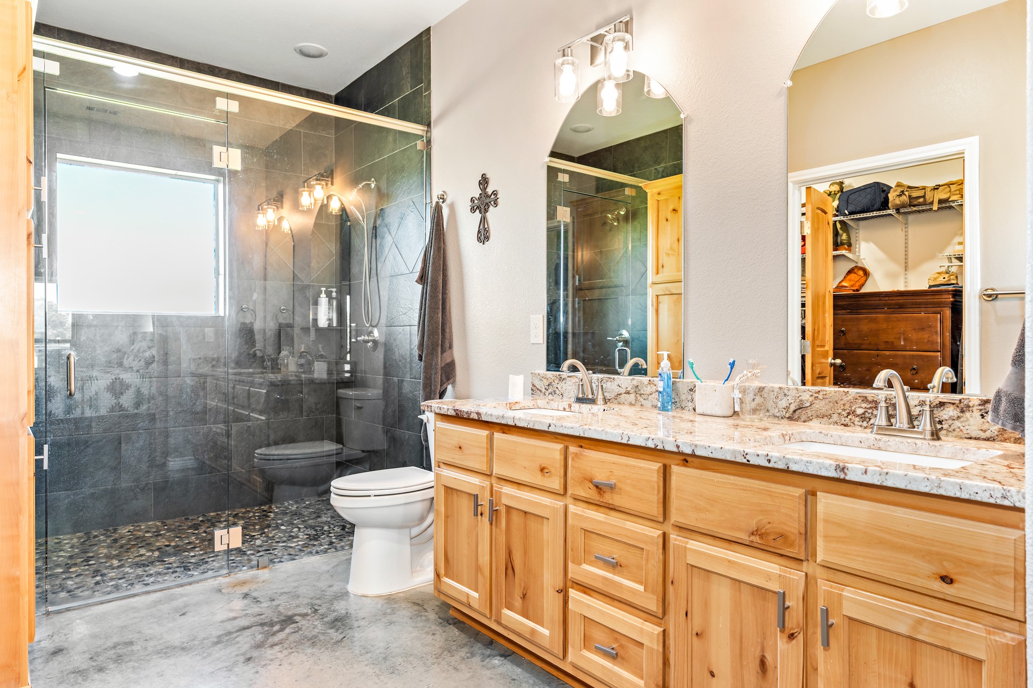 750 County Road 100, Purmela, TX, 76566