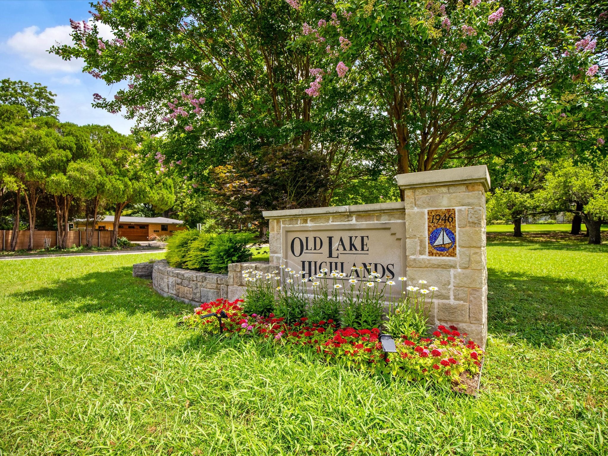 Property photo 03 of 10338 Country Club Drive, Dallas, TX 75218 | MLS #21145789