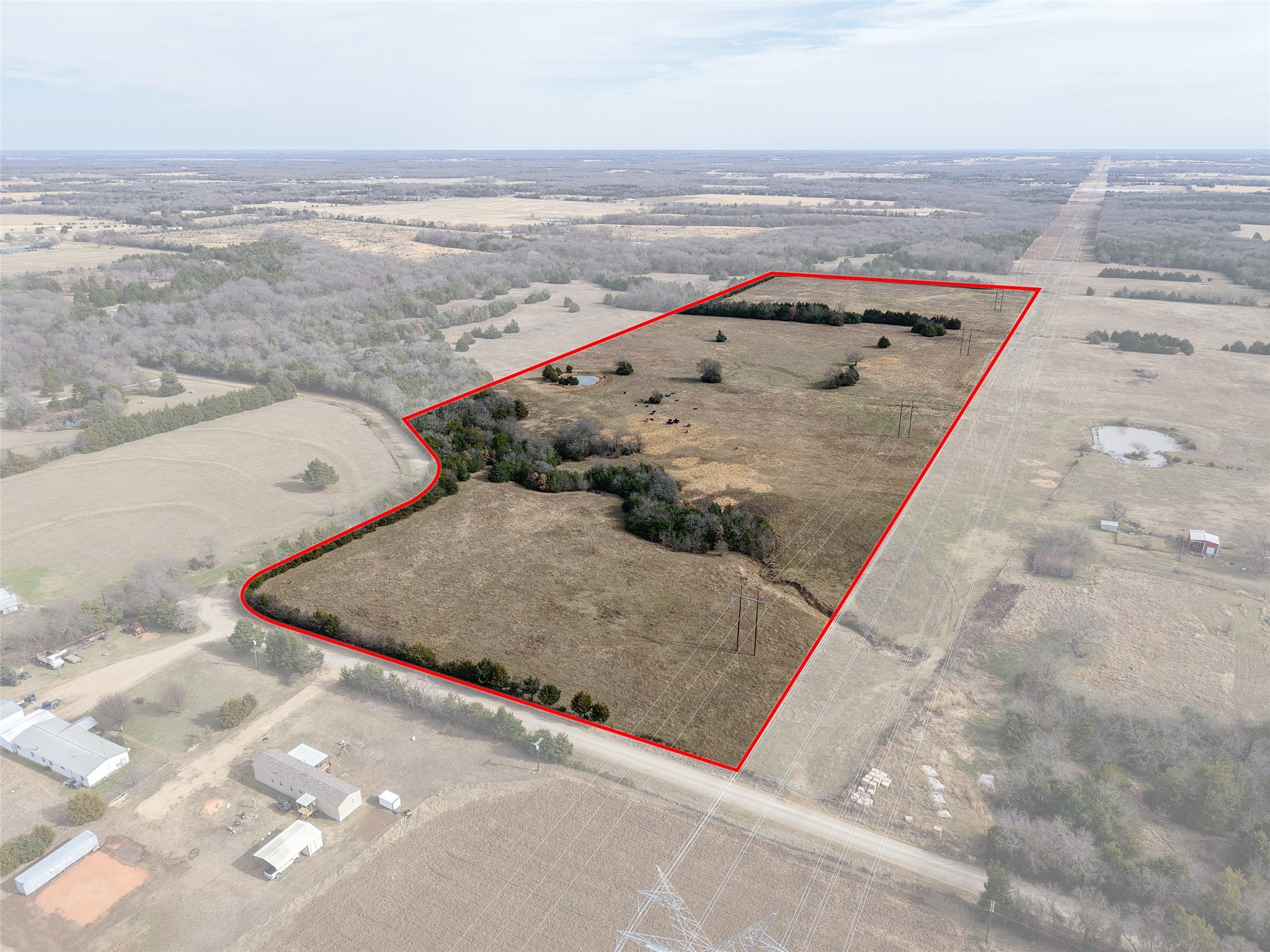 Property photo 01 of Tract 2 County Road 1255, Savoy, TX 75479 | MLS #21146369