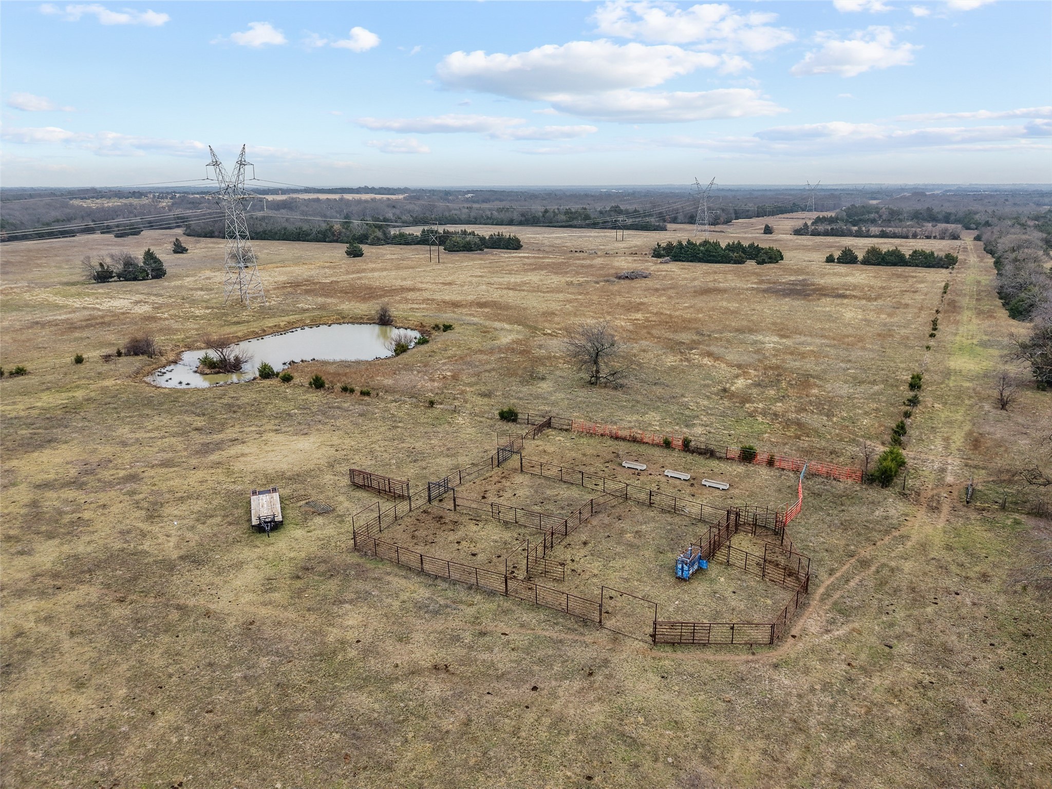Property photo 04 of Tract 3 County Road 1255, Savoy, TX 75479 | MLS #21146378