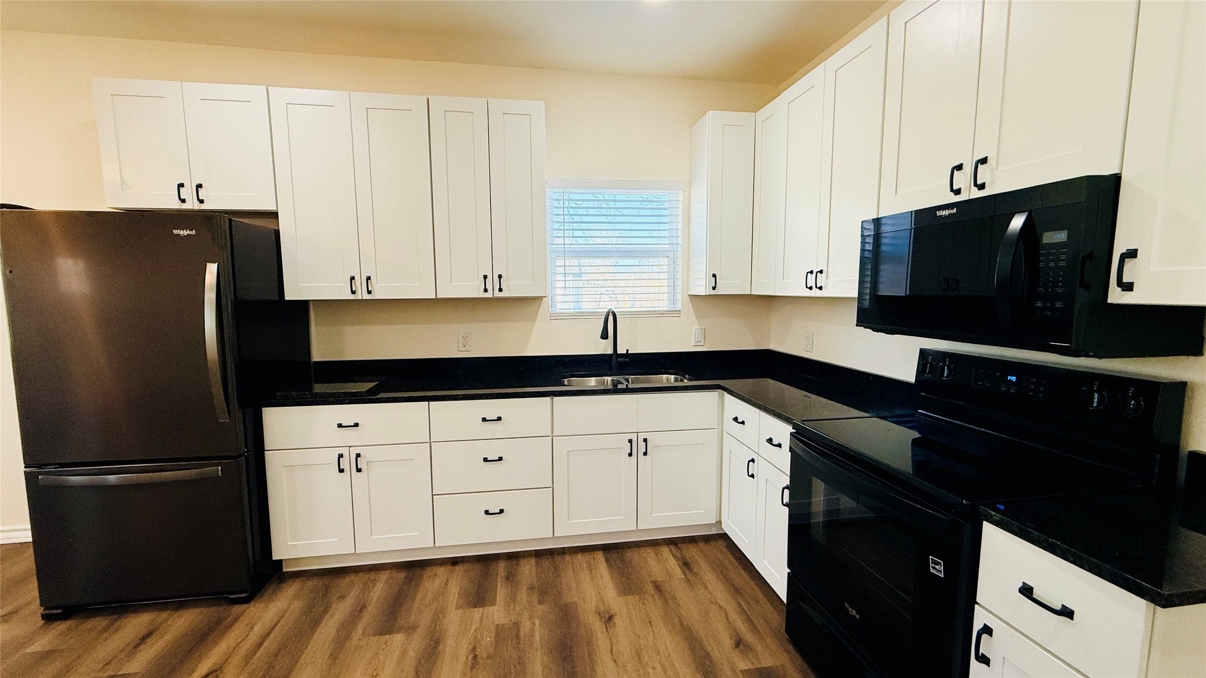 415 Colorado Avenue, Graham, TX, 76450