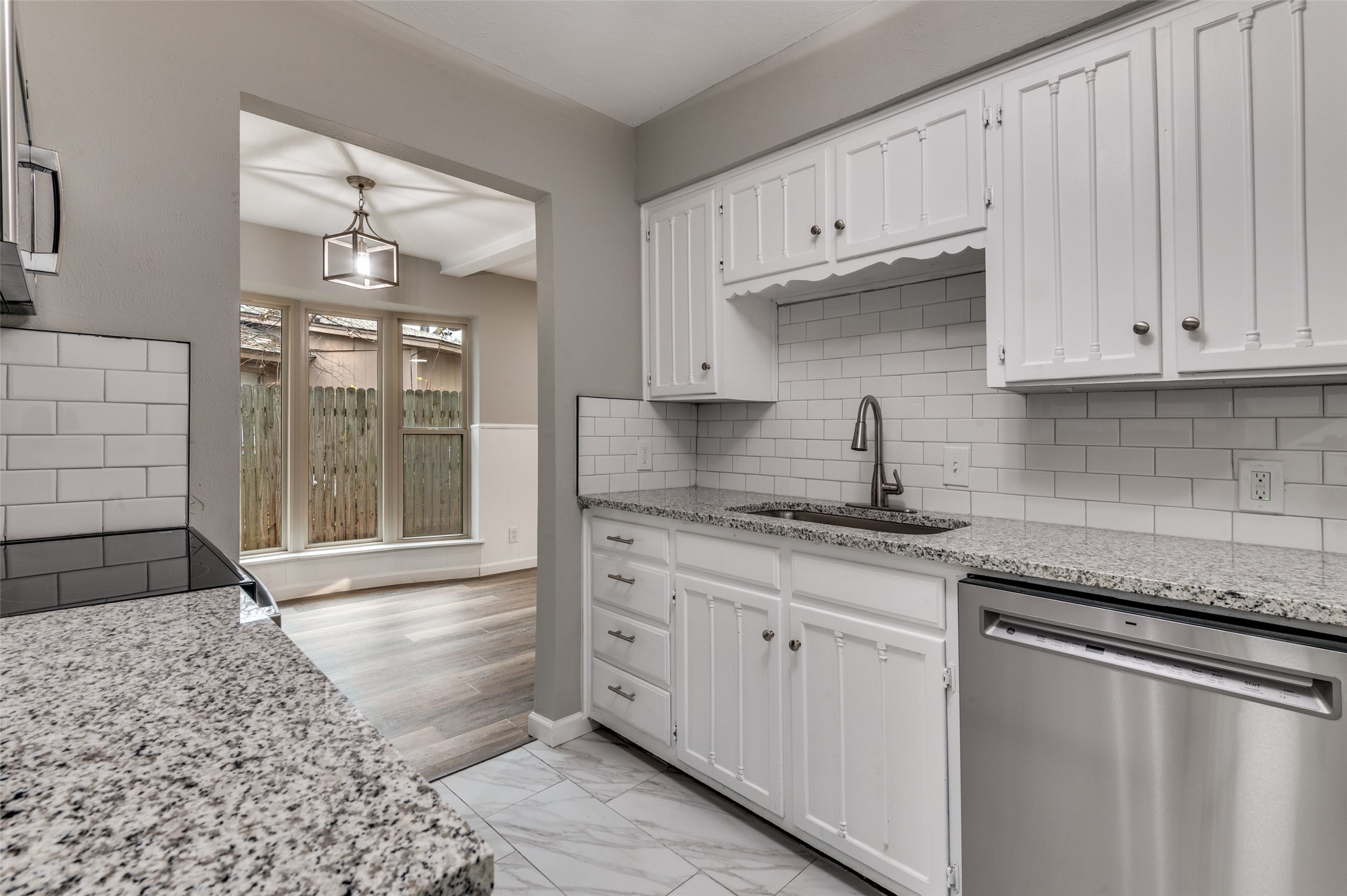 1409 Oxford Street, Arlington, TX, 76013