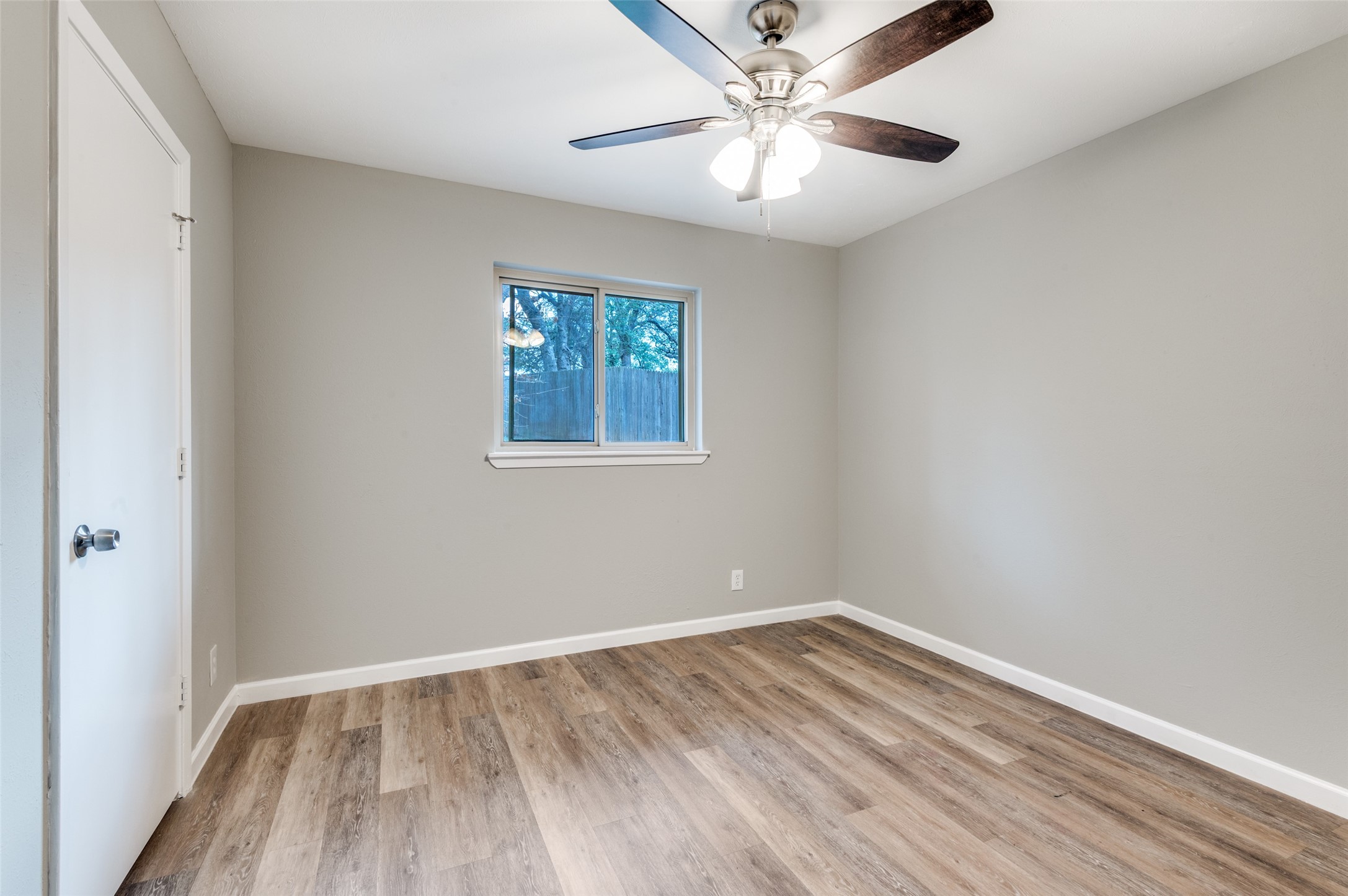 1409 Oxford Street, Arlington, TX, 76013