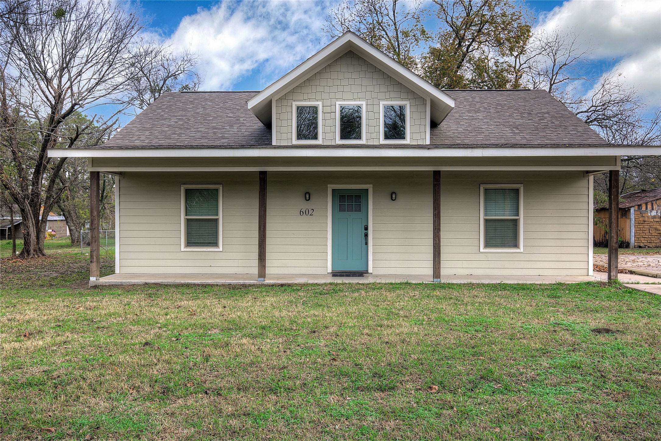 Property photo 01 of 600 Maple Street, Commerce, TX 75428 | MLS #21147802
