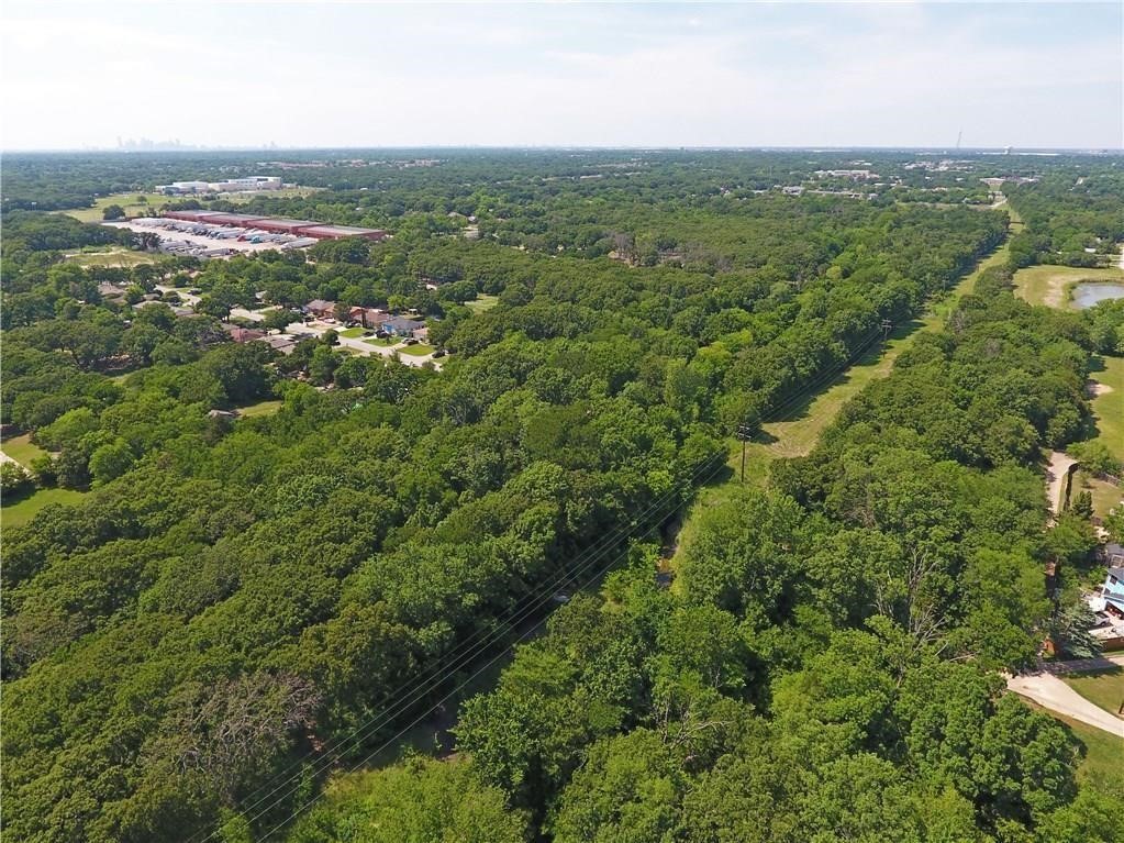 Property photo 02 of 11517 Oak Tree Road Balch, Springs, TX 75180 | MLS #21147846