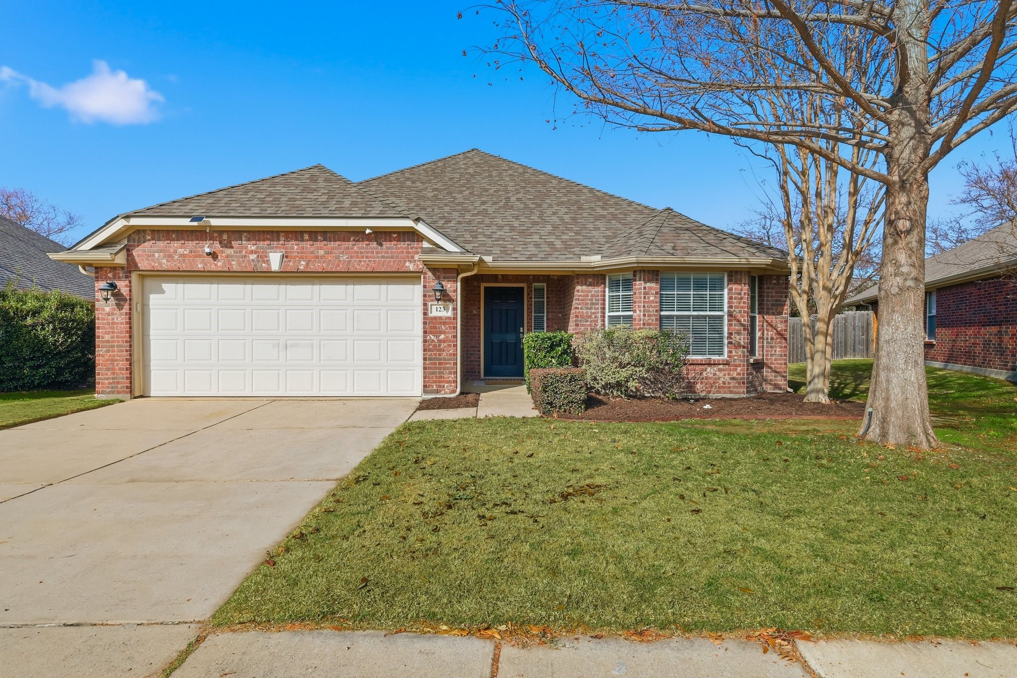 Property photo 01 of 123 Bird Creek Drive Little, Elm, TX 75068 | MLS #21148637