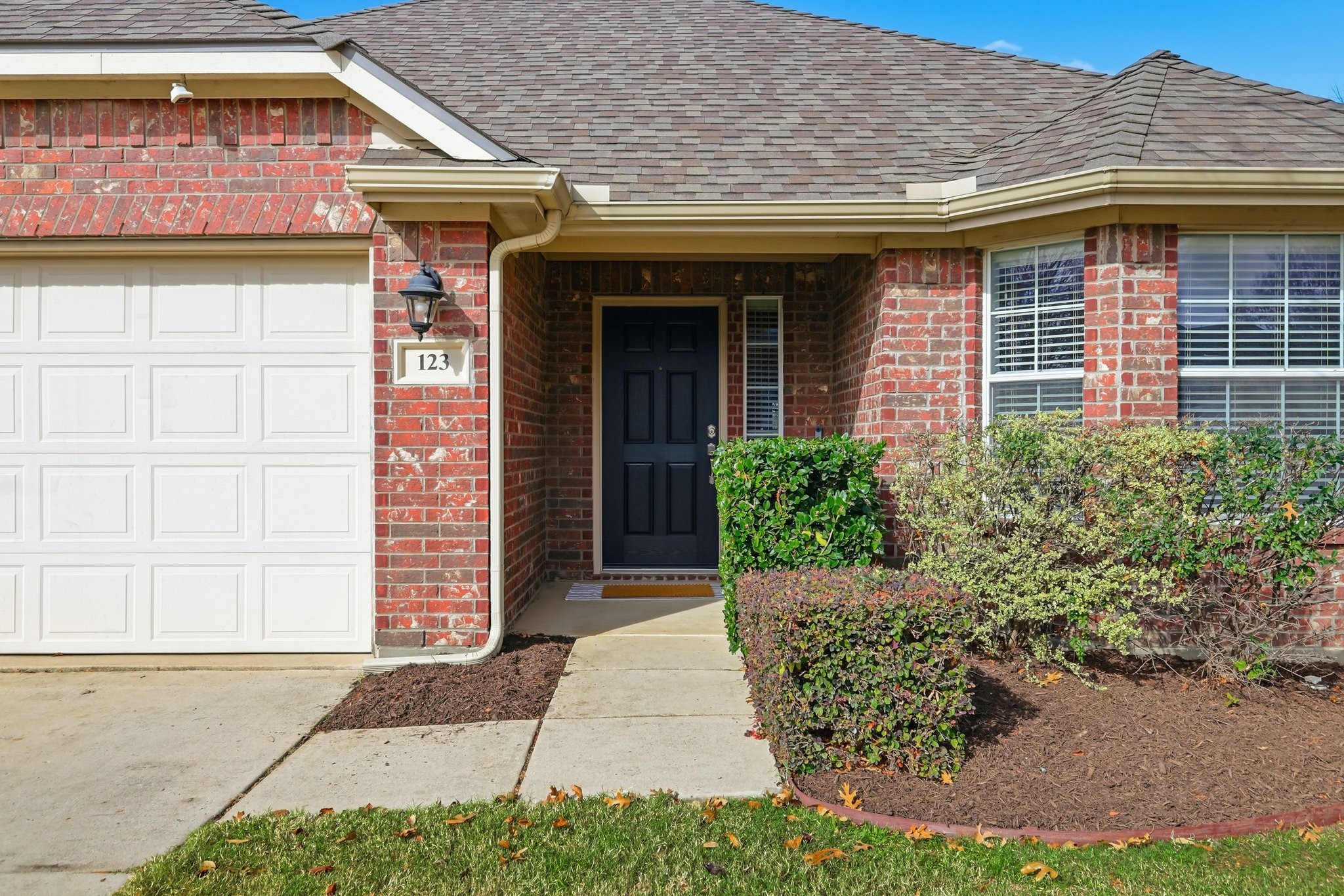 Property photo 03 of 123 Bird Creek Drive Little, Elm, TX 75068 | MLS #21148637