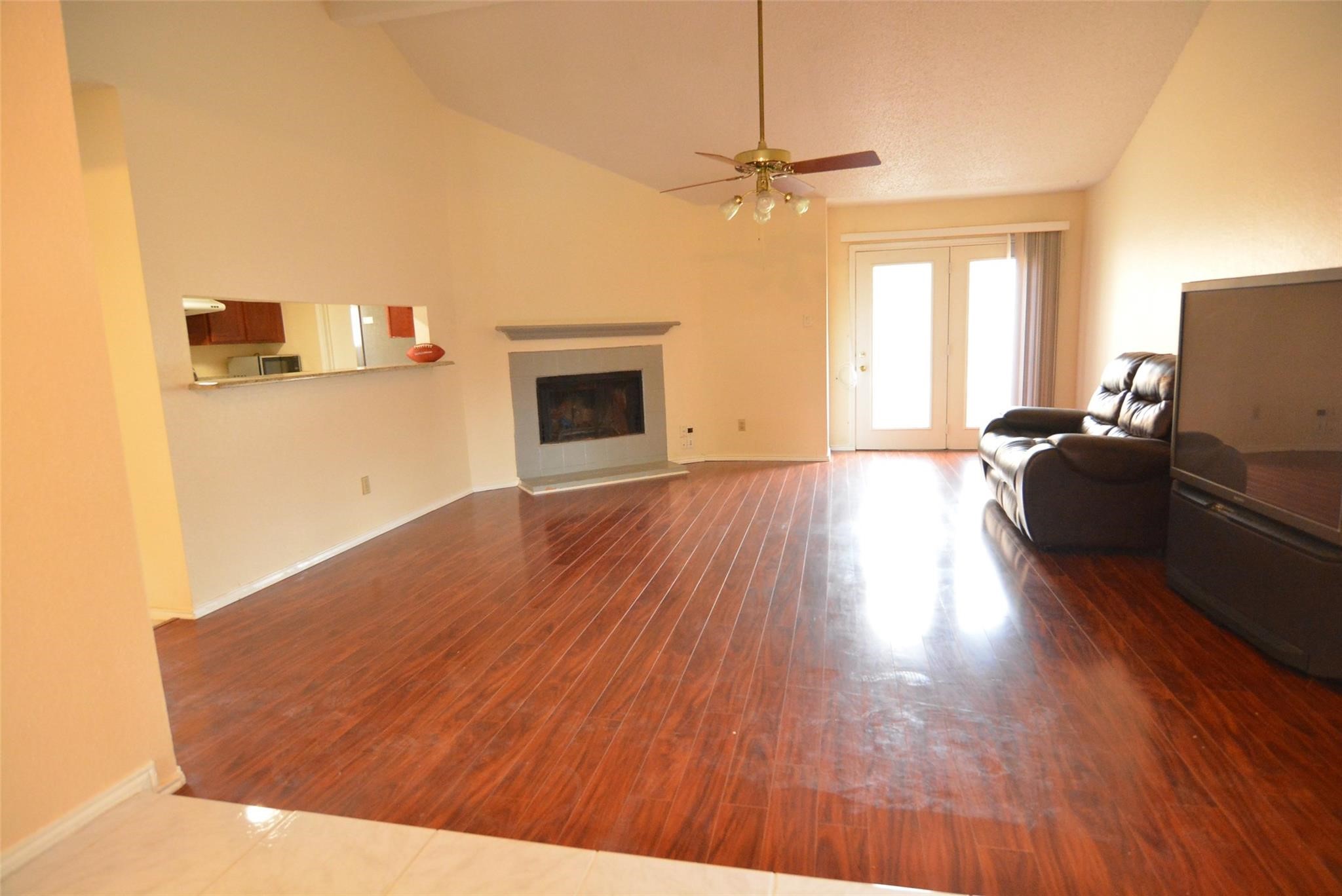 210 W Apollo Road, Garland, TX, 75040