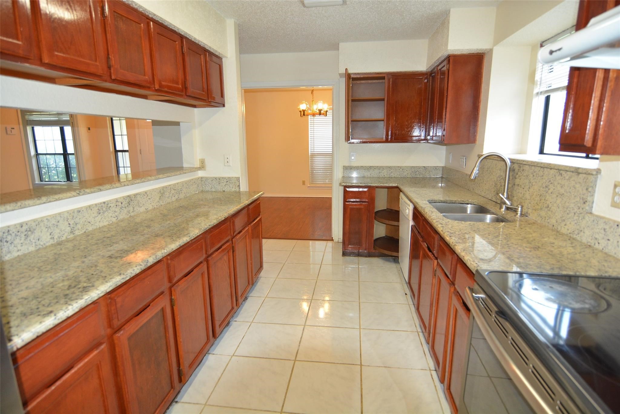 210 W Apollo Road, Garland, TX, 75040