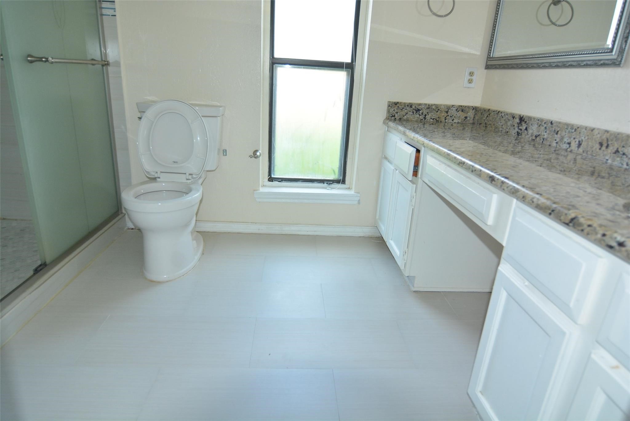 210 W Apollo Road, Garland, TX, 75040