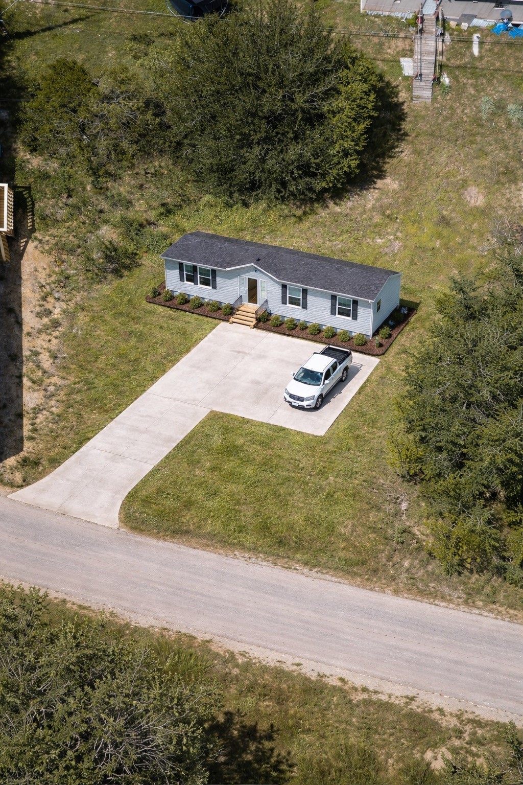 Property photo 01 of 4212 W Virginia Drive, Granbury, TX 76048 | MLS #21148853