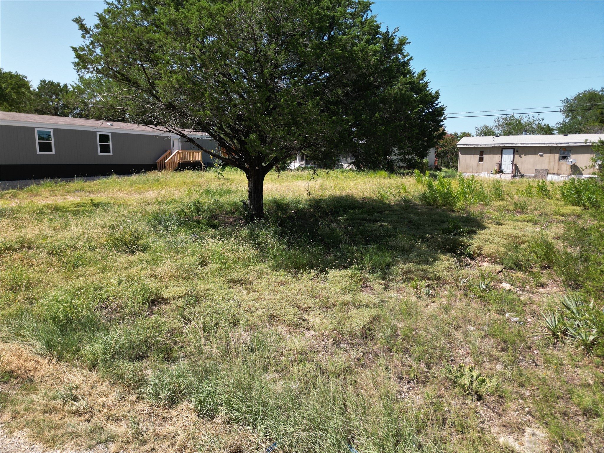 Property photo 04 of 4212 W Virginia Drive, Granbury, TX 76048 | MLS #21148853