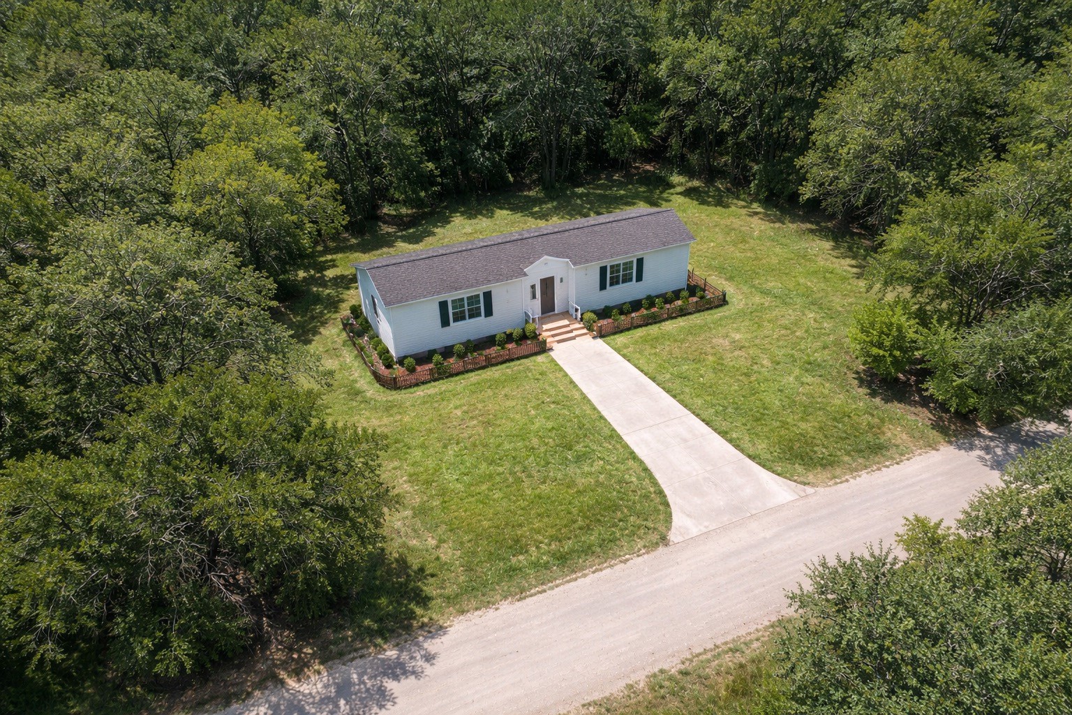 Property photo 01 of 3613 Utah Trail, Granbury, TX 76048 | MLS #21148888